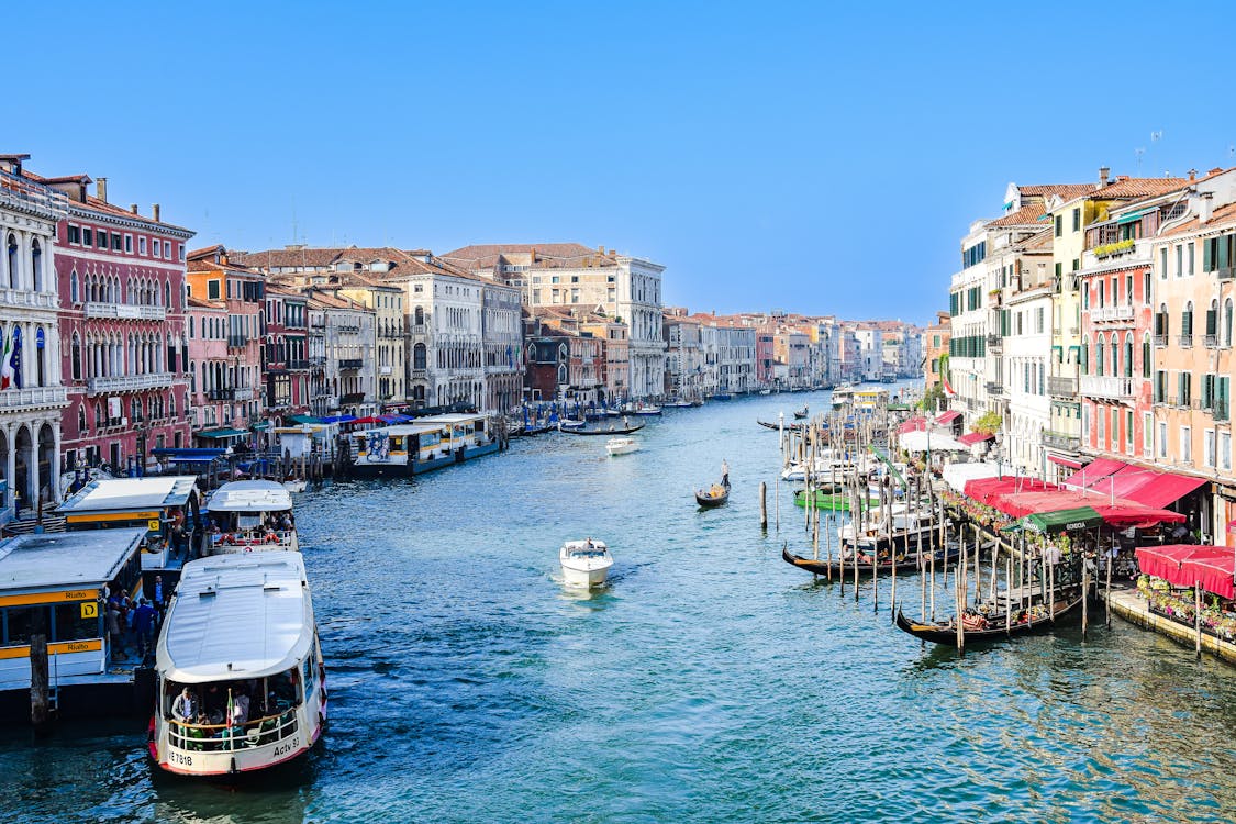 A beautiful scenic view of Venice’s canals and gondolas.