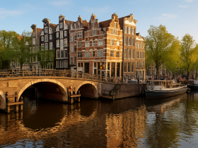 Amsterdam Uncovered A Detailed Travel Guide to the Dutch Capital